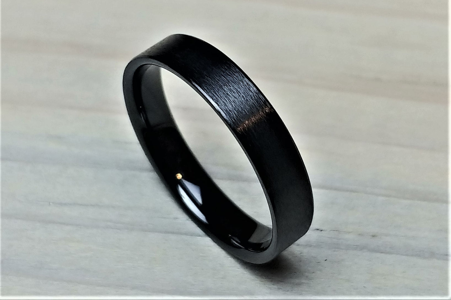 Black Ceramic Cores 4mm-6mm-8mm - DreamWood Rings Supplies